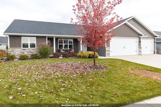 W5724 Jochmann Dr, Appleton, WI 54915