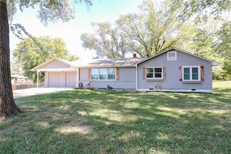 115 N Austin St, Oak Grove, MO 64075
