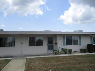 704 Augusta Dr, Sun City Center, FL 33573