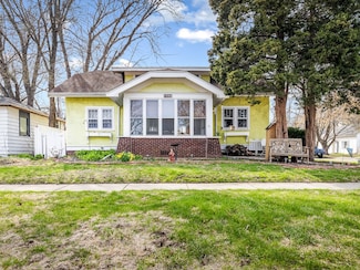 1940 Melrose St, Rockford, IL 61103