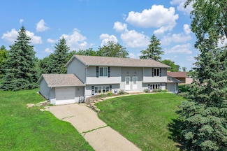 1363 Easter Ln, Saint Paul, MN 55123