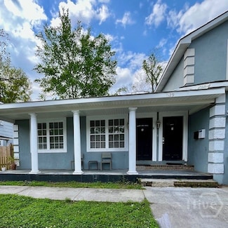 1129 E Bolton St, Savannah, GA 31404