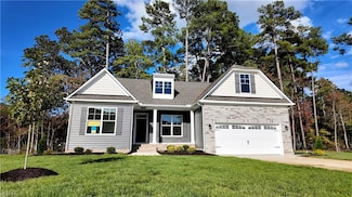 1130 Wharf Hill Dr, Smithfield, VA 23430