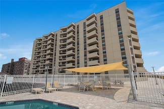 360 Shore Rd Unit 8H, Long Beach, NY 11561