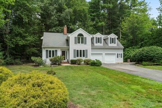 11 Spring Hill Rd, Bedford, NH 03110
