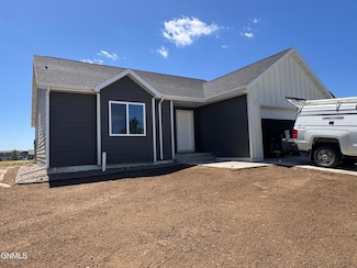 3317 10th Ave NE, Watford City, ND 58854
