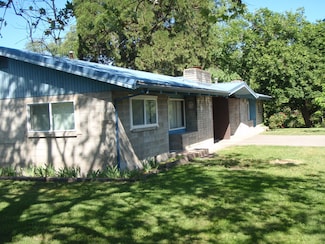 804 S Shasta Ave Unit 804\806, Eagle Point, OR 97524