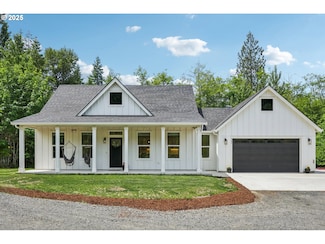263 Home Town Dr, Kelso, WA 98626