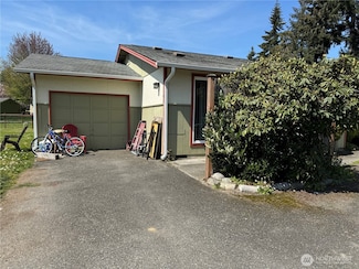 9719 5th St NE, Lake Stevens, WA 98258