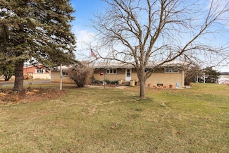 230 Gilbertson St, Markesan, WI 53946