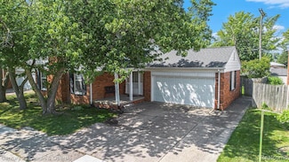 20643 Danbury Ln, Harper Woods, MI 48225