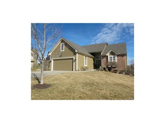 2815 S Brentwood Dr S, Independence, MO 64055