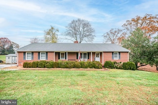 500 E 1st St, Mineral, VA 23117