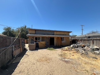 109 Plymouth Ave, Bakersfield, CA 93308