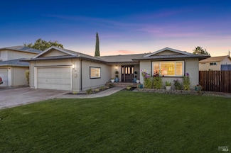 3973 Dunhill St, Napa, CA 94558