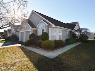 3300 Springer Ln, Toms River, NJ 08755