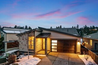 2577 NW Rippling River Ct, Bend, OR 97703