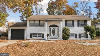 917 Grenville Dr, Blackwood, NJ 08012