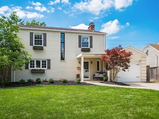2729 Kent Rd, Columbus, OH 43221