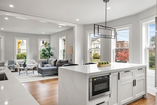 30 Boyd St Unit 30, Watertown, MA 02472