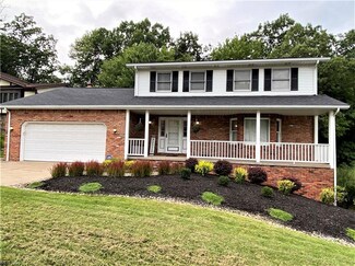 3475 Pasadena Dr, Seven Hills, OH 44131