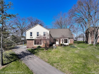 4238 Still Meadow Ln, West Bloomfield, MI 48323