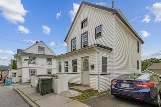 17 Schneider Ave, Highland Falls, NY 10928