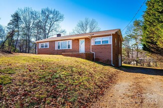 3846 Powell Dr S, Hickory, NC 28602
