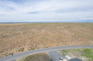 452 Desert Hills Loop SE, Moses Lake, WA 98837