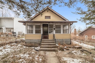 713 27th St, Des Moines, IA 50312