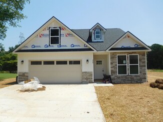 258 Candlewood Ln, Gaffney, SC 29341