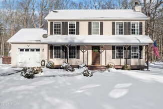 215 Lake Dr, Dingmans Ferry, PA 18328