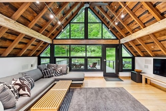 7 North St, Woodstock, VT 05091