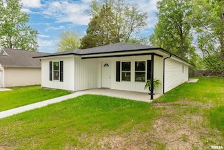 308 Prentice Ave, Carterville, IL 62918