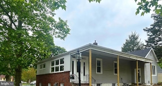 405 Lake Ave, Glendora, NJ 08029