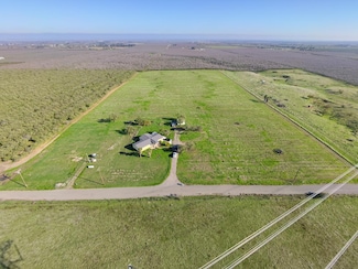 124 Wyer Rd, Arbuckle, CA 95912