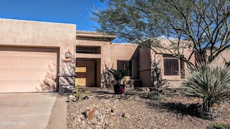 13816 N Topflite Dr, Oro Valley, AZ 85755