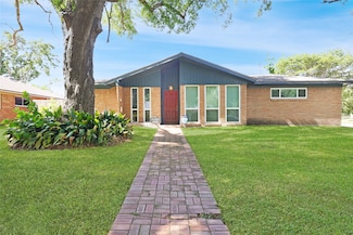 5502 Cheshire Ln, Houston, TX 77092