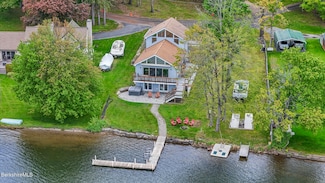 10 Katherine St, Lanesborough, MA 01237