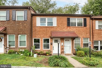 46 Park Vallei Ln, Brookhaven, PA 19015