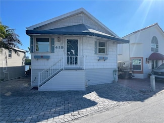 418 Nettles Blvd, Jensen Beach, FL 34957