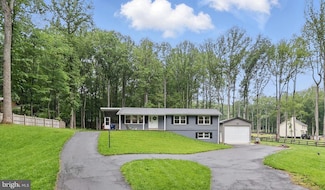 1400 Spring Lake Dr, Haymarket, VA 20169