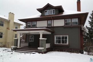 2412 E 5th St, Duluth, MN 55812