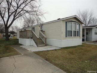 415 Midlands, Temperance, MI 48182