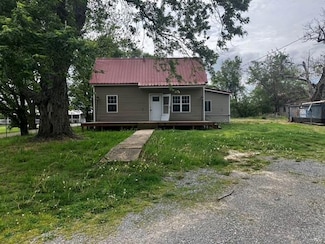 37903 County Road 229, Campbell, MO 63933