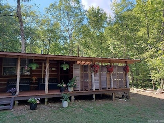 546 Jenkins Rd, Clinton, AR 72031