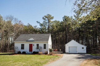 40 Wilson Rd, Kittery, ME 03904