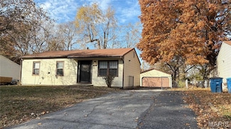 12355 Pinta Dr, Saint Louis, MO 63138