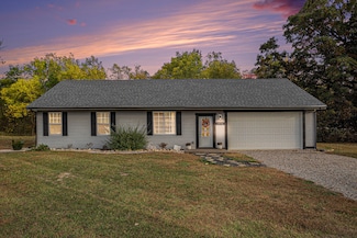 1056 Brookwood Dr, Quincy, MI 49082