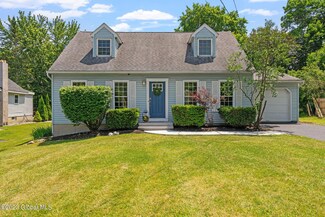 5 Austin Ave, Latham, NY 12110